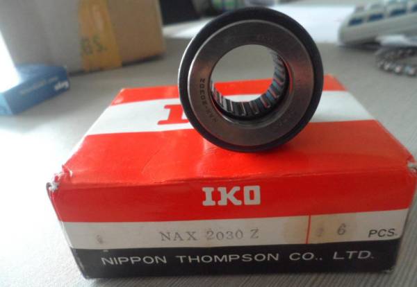 IKO NURT15-1 滾輪滾針軸承